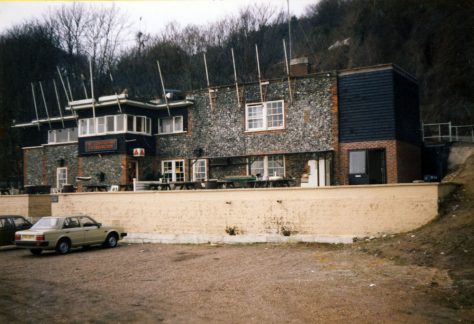 Extension to The Coastguard St Margaret's Bay.  March 2001