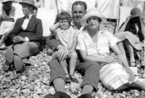 Denoon summer holiday on St Margaret's Bay beach. 1926 (Part 2)
