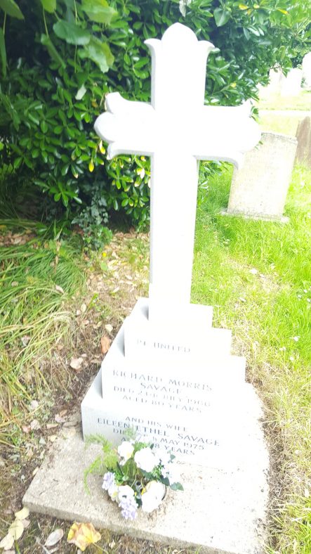 Gravestone of SAVAGE Richard Morris 1966; SAVAGE Eileen Ethel 1975 | Dawn Sedgwick